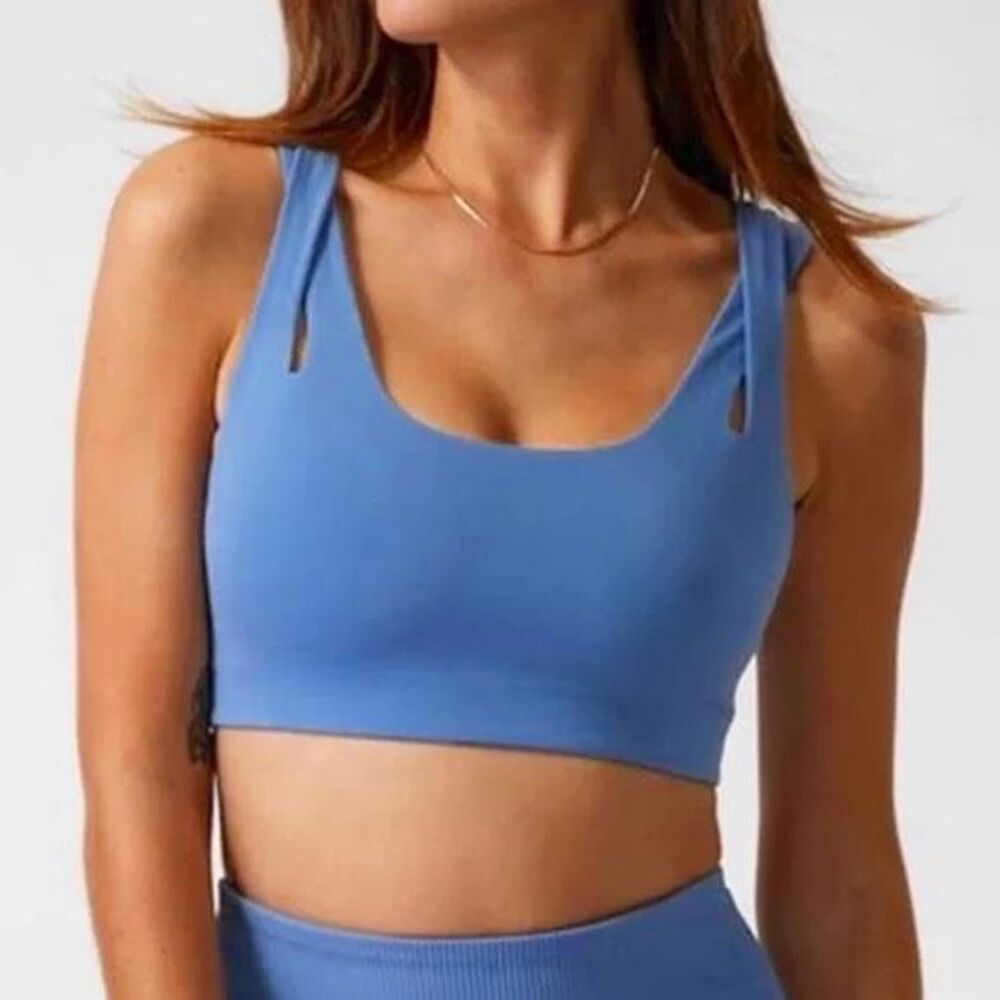 ATHLETA Women’s Cottage Blue Asana Strappy Back Sports Bra Size Small Petite